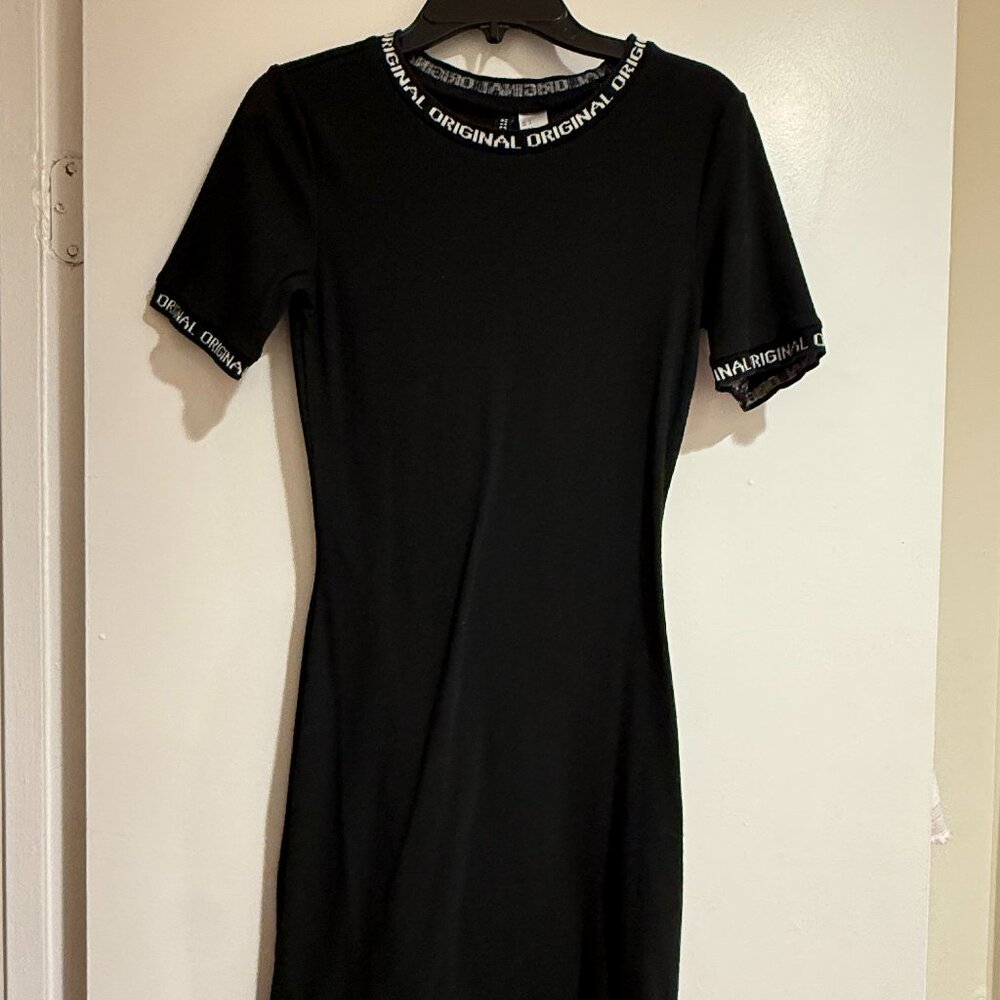 Divided Body con Short sleeve Dress